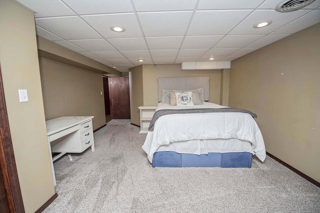1635 E Elm Street, Springfield, MO 65802
