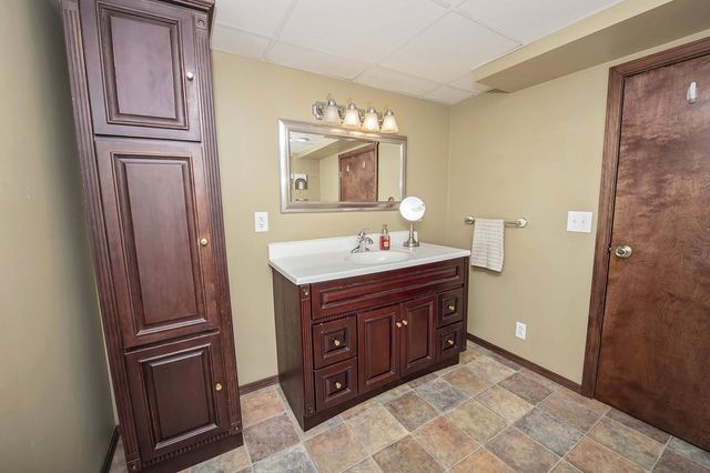 1635 E Elm Street, Springfield, MO 65802