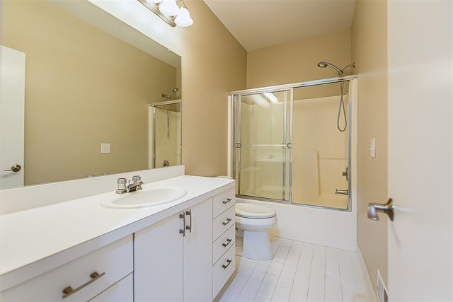 4644 E Sawgrass Drive, Ann Arbor, MI 48108