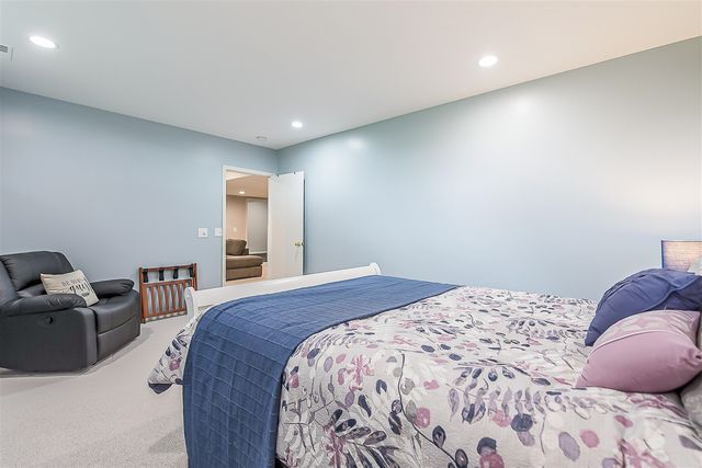4644 E Sawgrass Drive, Ann Arbor, MI 48108