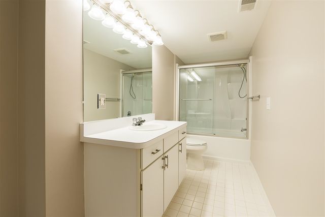 4644 E Sawgrass Drive, Ann Arbor, MI 48108