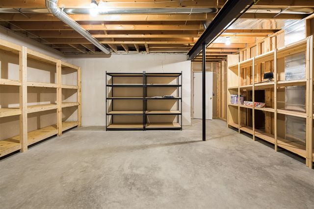 4644 E Sawgrass Drive, Ann Arbor, MI 48108