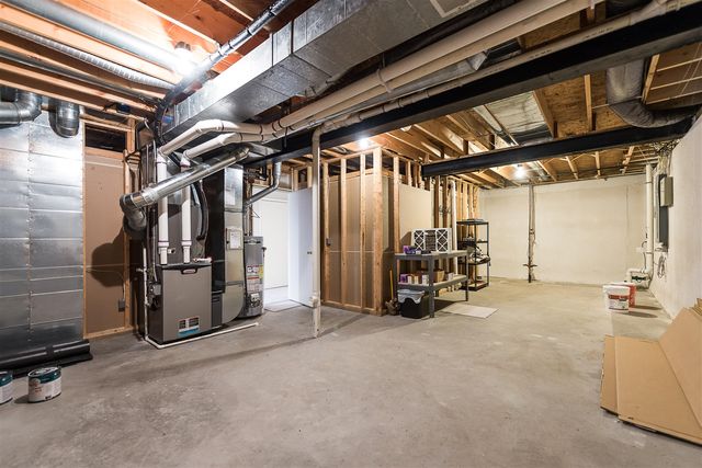 4644 E Sawgrass Drive, Ann Arbor, MI 48108