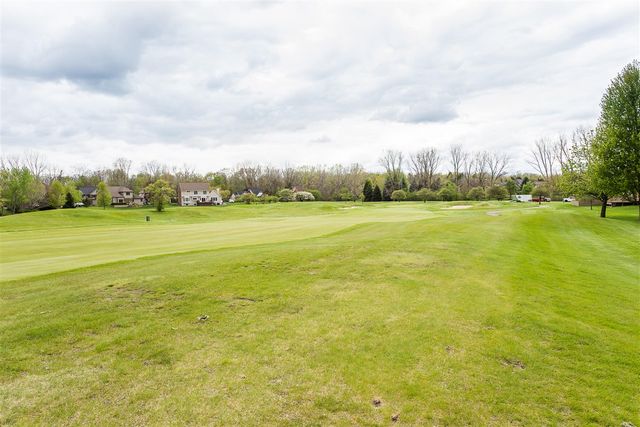 4644 E Sawgrass Drive, Ann Arbor, MI 48108