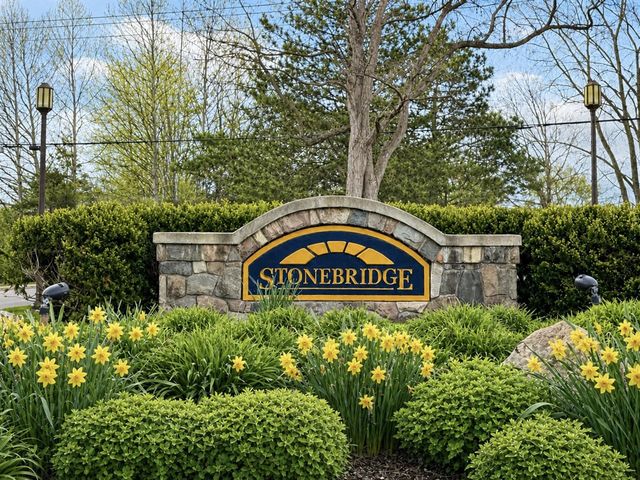 4644 E Sawgrass Drive, Ann Arbor, MI 48108