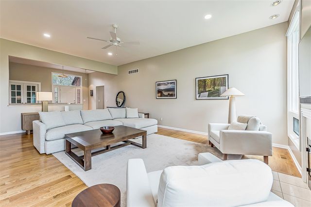 4644 E Sawgrass Drive, Ann Arbor, MI 48108