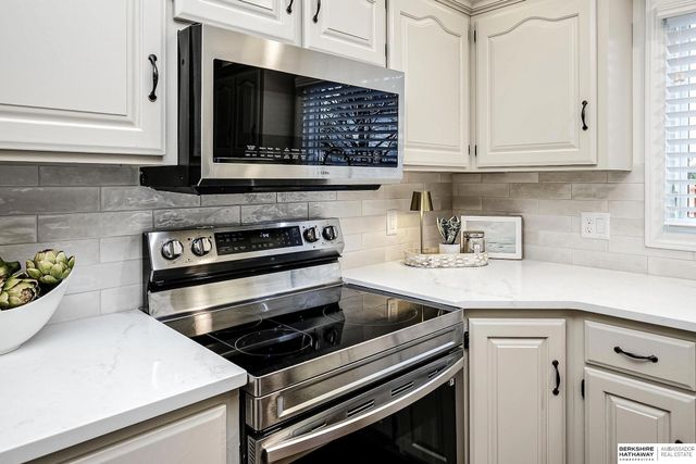 12930 Seward Street, Omaha, NE 68154