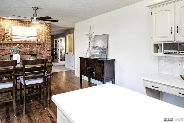 12930 Seward Street, Omaha, NE 68154