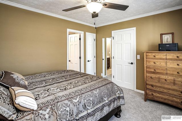 12930 Seward Street, Omaha, NE 68154