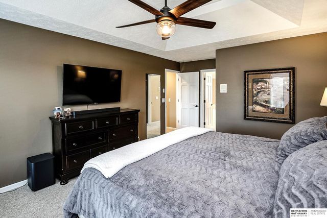 12930 Seward Street, Omaha, NE 68154