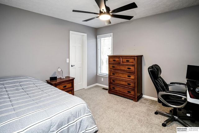 12930 Seward Street, Omaha, NE 68154