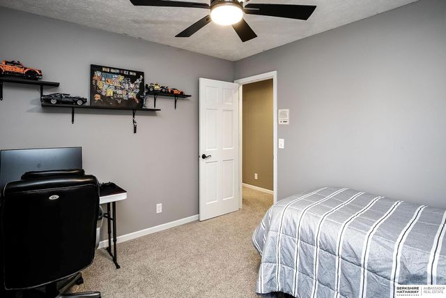 12930 Seward Street, Omaha, NE 68154