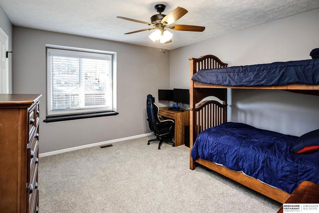 12930 Seward Street, Omaha, NE 68154