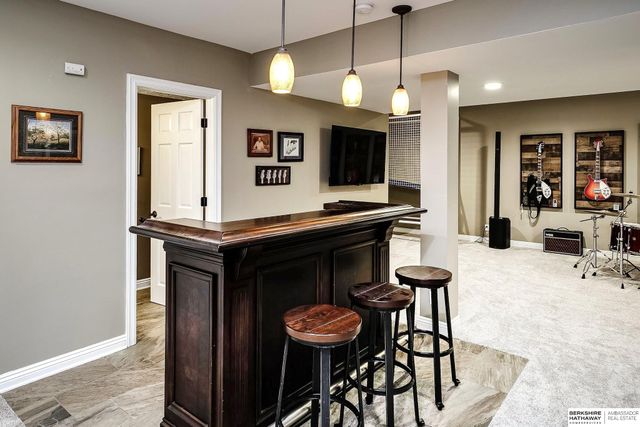 12930 Seward Street, Omaha, NE 68154