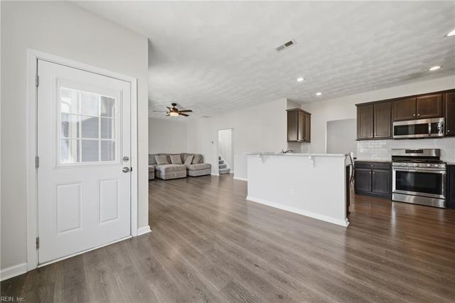 2825 Ridgeboard PL, Chesapeake, VA 23323