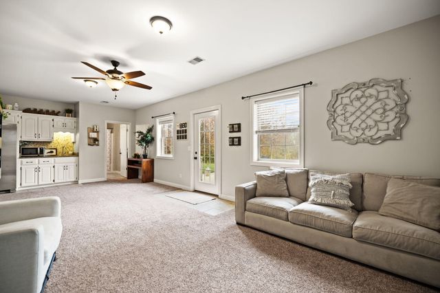 637 Autumnwood Drive, Richmond, KY 40475