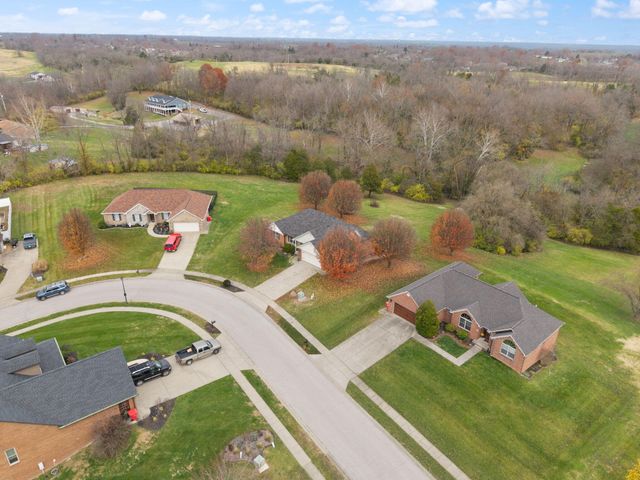637 Autumnwood Drive, Richmond, KY 40475