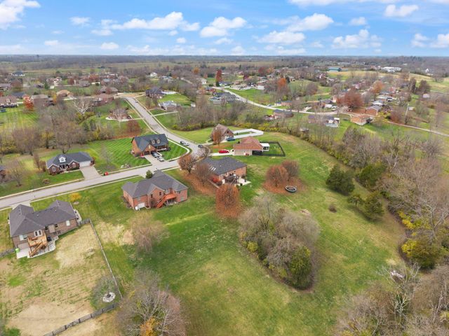 637 Autumnwood Drive, Richmond, KY 40475