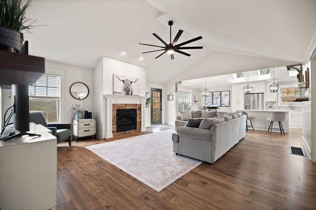 637 Autumnwood Drive, Richmond, KY 40475