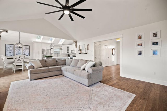 637 Autumnwood Drive, Richmond, KY 40475