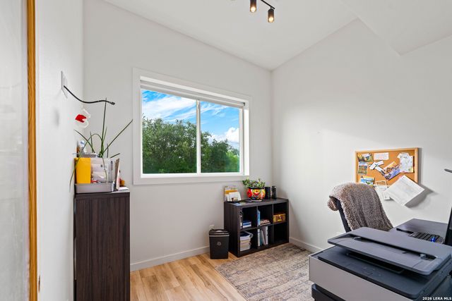 7915 County Road 203, Beeville, TX 78102