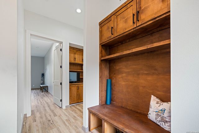 7915 County Road 203, Beeville, TX 78102