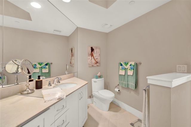 2831 N Ocean Blvd 308N, Fort Lauderdale, FL 33308