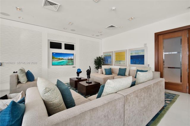 2831 N Ocean Blvd 308N, Fort Lauderdale, FL 33308