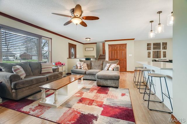 4 Frisse Court, Highland, IL 62249