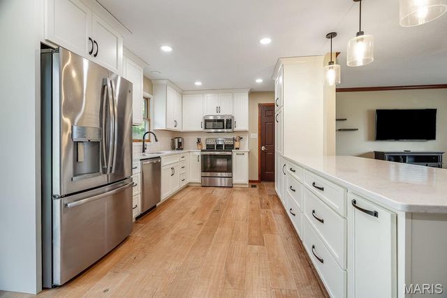 4 Frisse Court, Highland, IL 62249