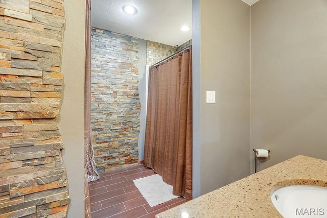 4 Frisse Court, Highland, IL 62249