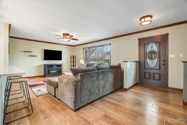 4 Frisse Court, Highland, IL 62249