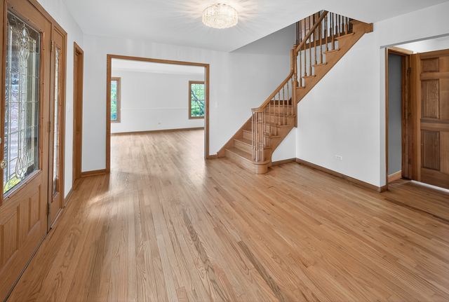 111 Stone Marsh Lane, Barrington, IL 60010