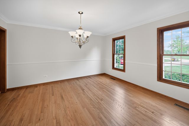 111 Stone Marsh Lane, Barrington, IL 60010