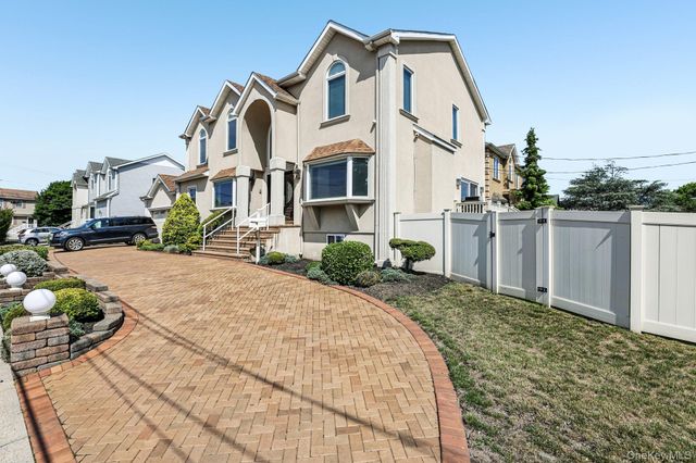 1218 Centre Street, Hewlett, NY 11557
