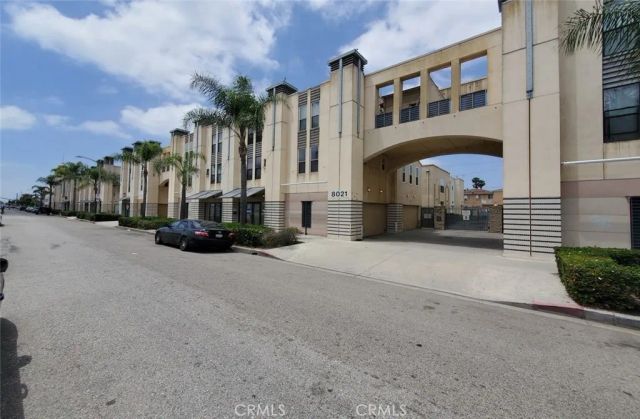 8021 S VERMONT Avenue 24, Los Angeles, CA 90044