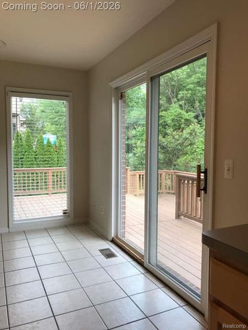 7782 Watford Drive, West Bloomfield Charter Township, MI 48322