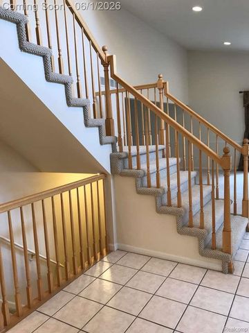 7782 Watford Drive, West Bloomfield Charter Township, MI 48322