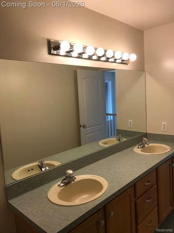7782 Watford Drive, West Bloomfield Charter Township, MI 48322