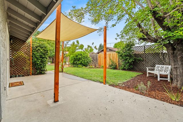 3405 Meadow Way, Rocklin, CA 95677