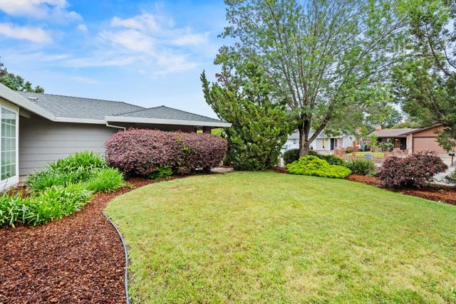 3405 Meadow Way, Rocklin, CA 95677