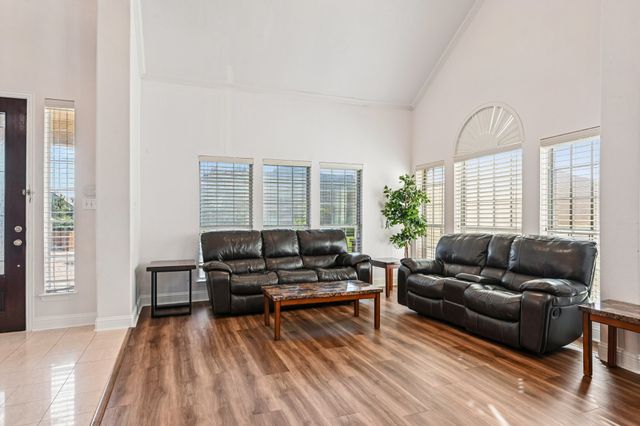 6006 Shadywood Lane, Garland, TX 75043