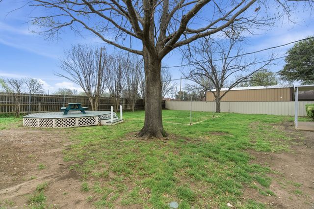 8832 Herman Street, White Settlement, TX 76108