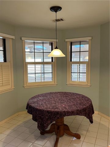 604 S Seattle Avenue, Russellville, AR 72801