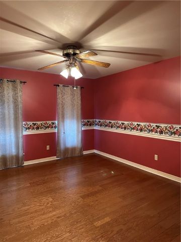 604 S Seattle Avenue, Russellville, AR 72801