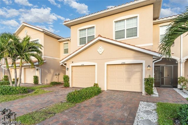2740 Blossom WAY, Naples, FL 34120