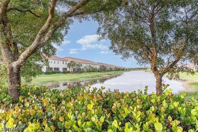 2740 Blossom WAY, Naples, FL 34120