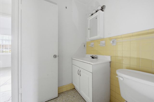 4901 Spruce Avenue, West Palm Beach, FL 33407