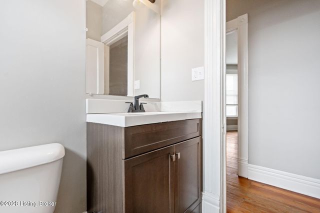 2217 Grinstead Dr, Louisville, KY 40204