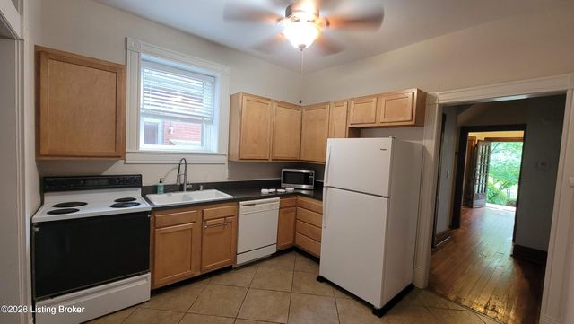 2217 Grinstead Dr, Louisville, KY 40204